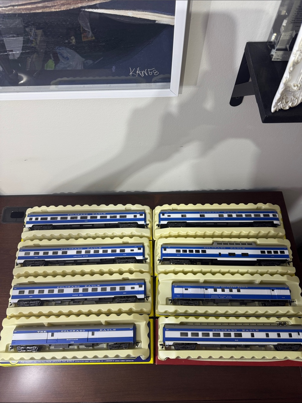 Rivarossi AHM The Colorado Eagle 1930’s HO 8 Constant Lighting Passenger Car Set